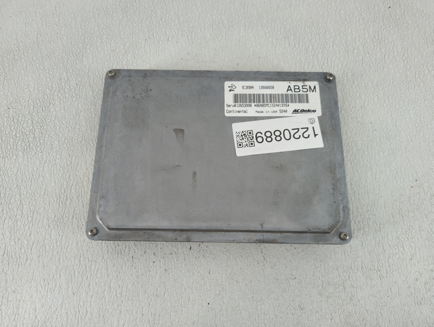 2013-2016 Chevrolet Equinox PCM Engine Control Computer ECU ECM PCU OEM P/N:12666658 Fits Fits 2013 2014 2015 2016 OEM Used 