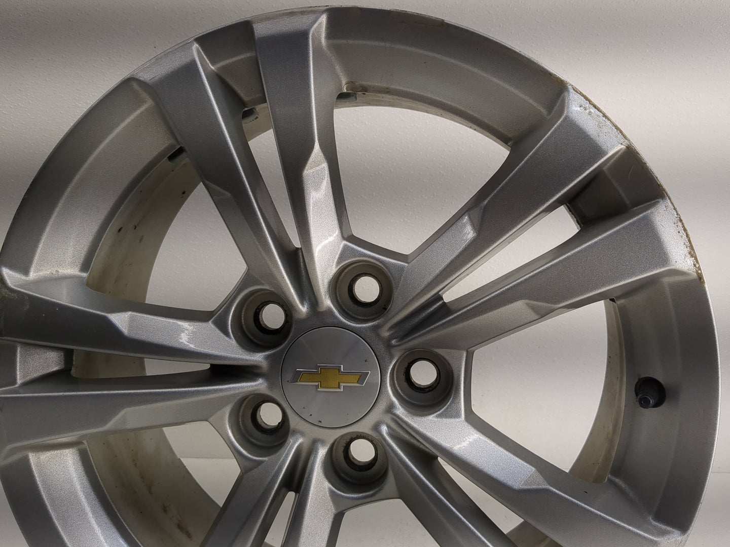 2010-2017 Chevrolet Equinox Oem Wheel Rim 1220916 - Oemusedautoparts1.com