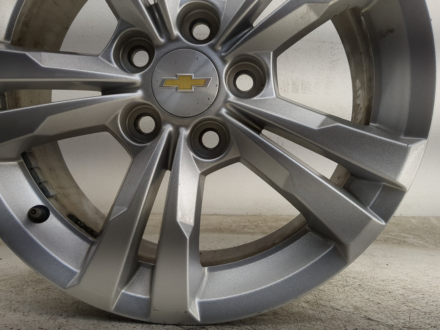 2010-2017 Chevrolet Equinox Oem Wheel Rim 1220918 - Oemusedautoparts1.com