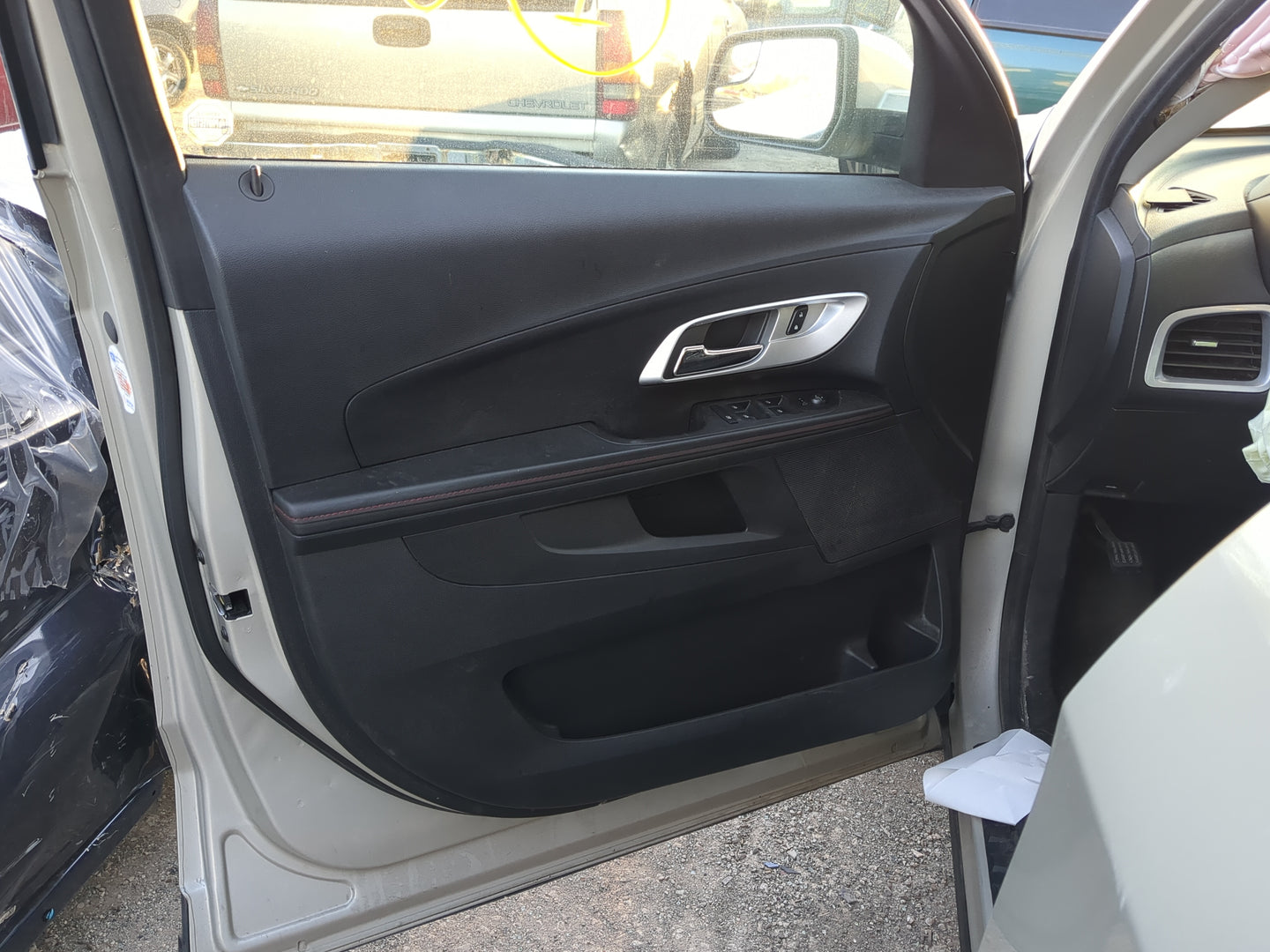 2014 Chevrolet Equinox Front Left Driver Interior Door Panel Trim 1221426 - Oemusedautoparts1.com