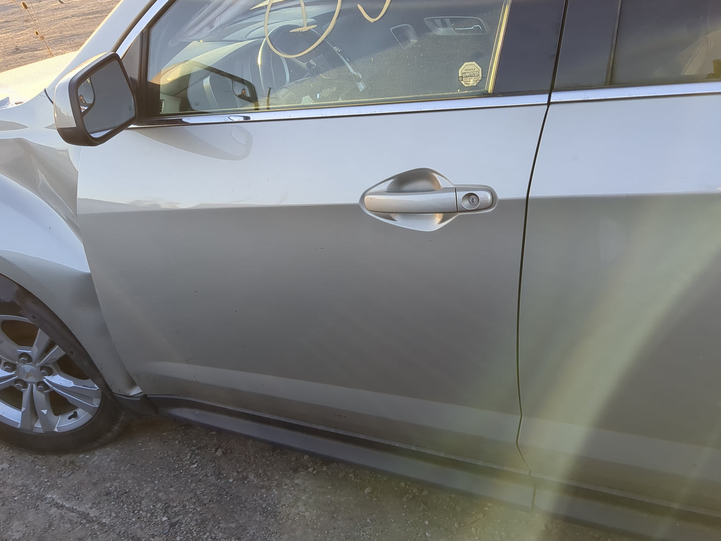 2012-2017 Chevrolet Equinox Driver Front Door Oem 1221458 - Oemusedautoparts1.com