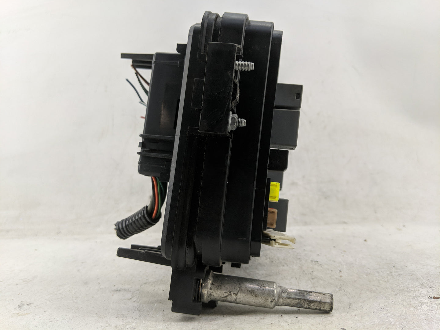 2013-2016 Chevrolet Equinox Fusebox Fuse Box Panel Relay Module Fits Fits 2013 2014 2015 2016 OEM Used Auto Parts - Oemuseda