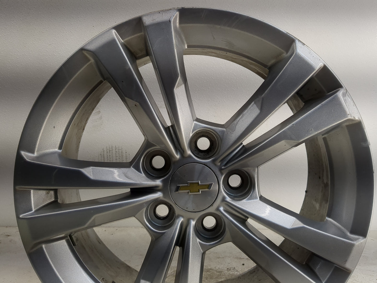 2010-2017 Chevrolet Equinox Oem Wheel Rim 1253285 - Oemusedautoparts1.com