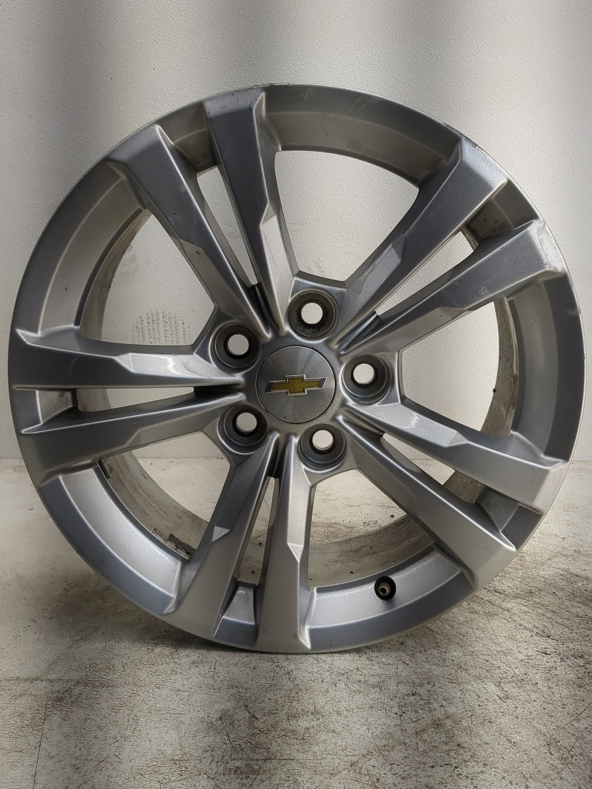 2010-2017 Chevrolet Equinox Oem Wheel Rim 1253285 - Oemusedautoparts1.com