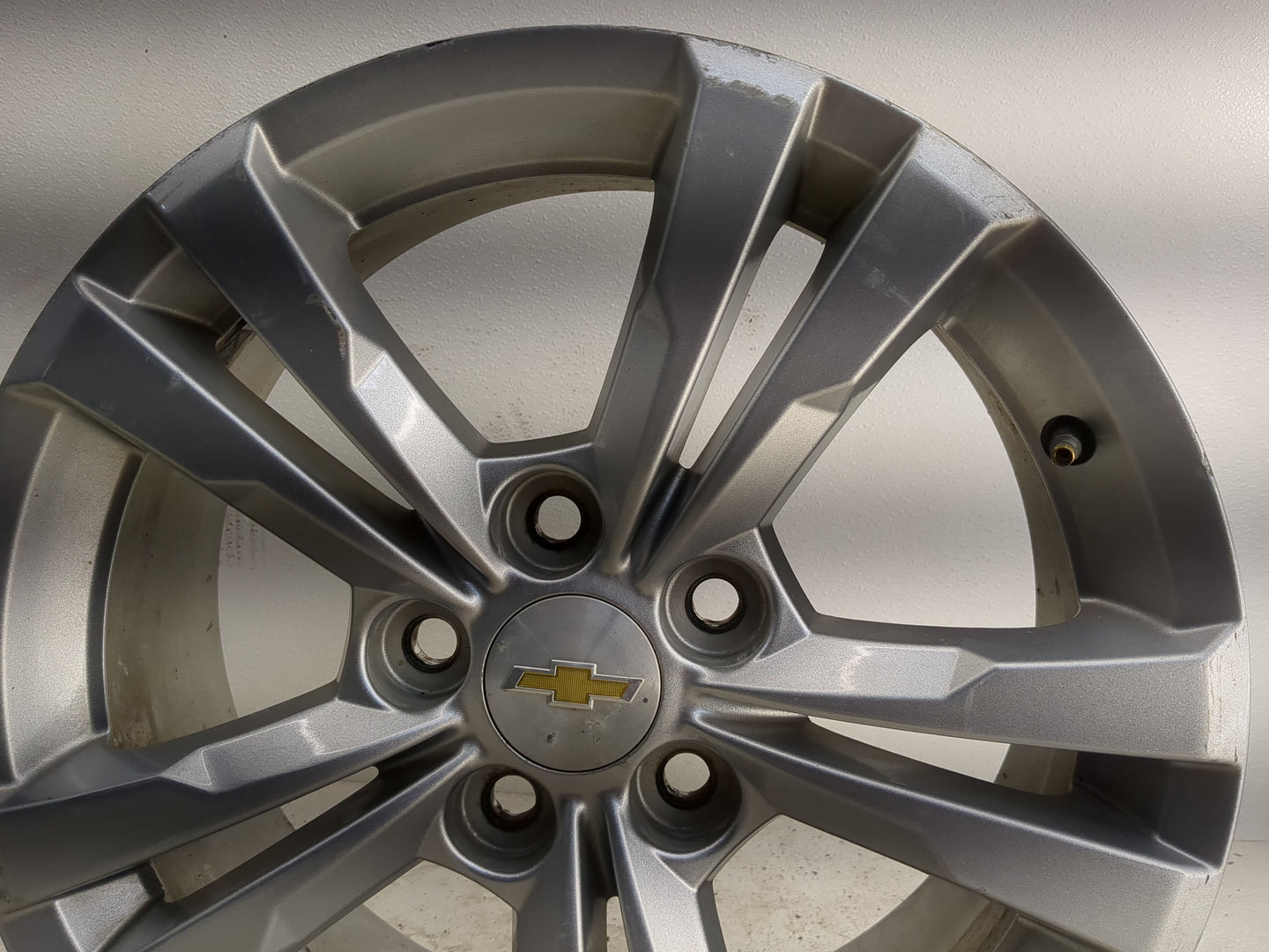 2010-2017 Chevrolet Equinox Oem Wheel Rim 1253288 - Oemusedautoparts1.com