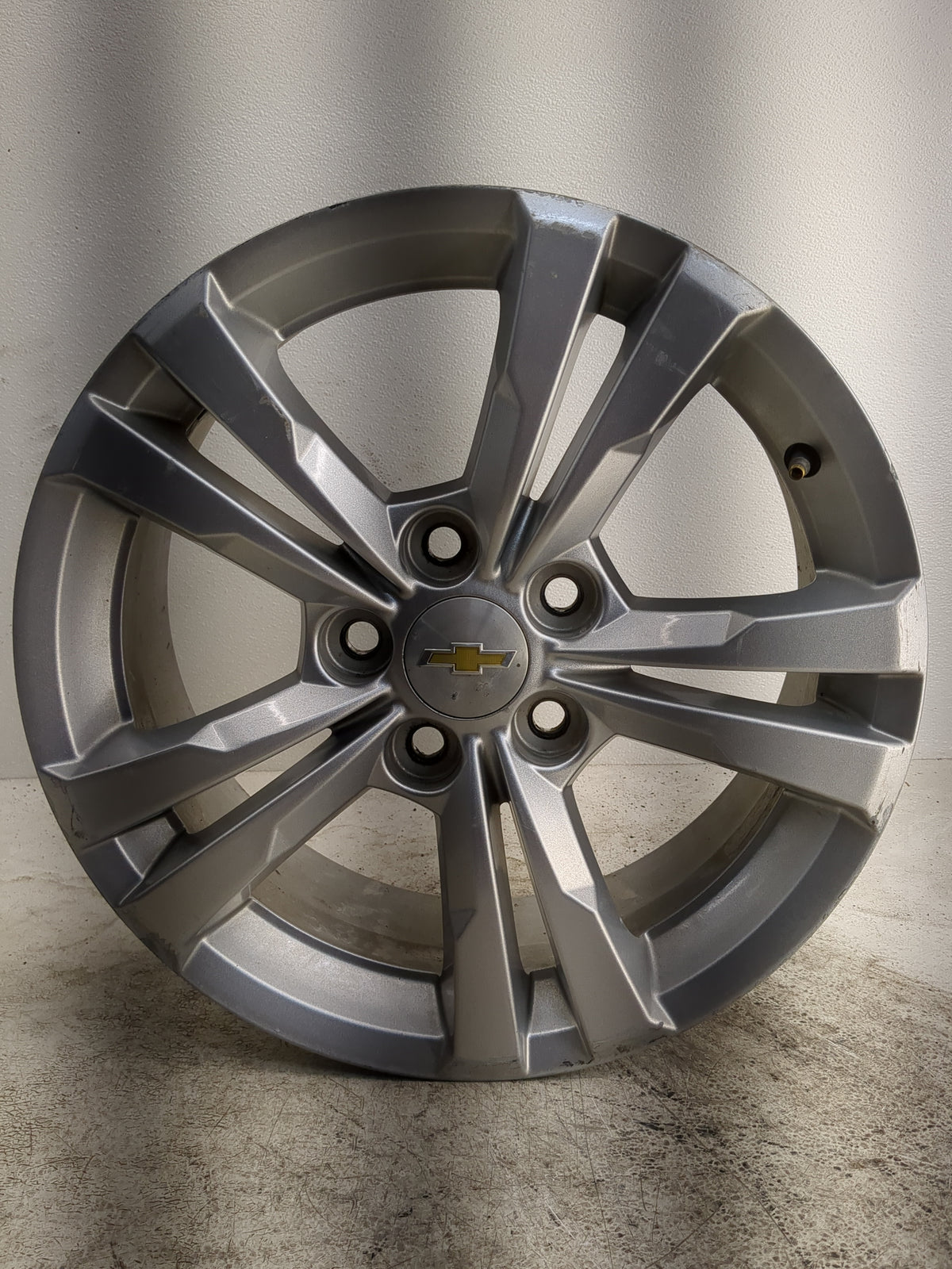 2010-2017 Chevrolet Equinox Oem Wheel Rim 1253288 - Oemusedautoparts1.com