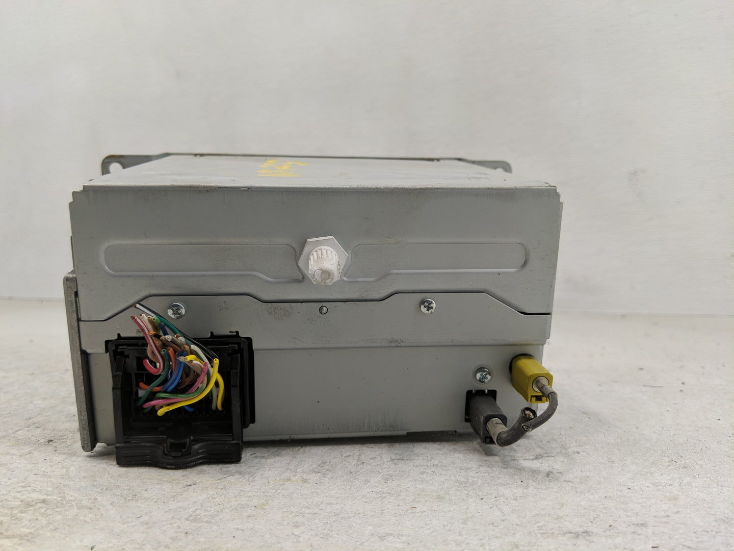 2014-2015 Chevrolet Equinox Radio AM FM Cd Player Receiver Replacement P/N:22976137 Fits Fits 2014 2015 2016 2017 OEM Used A