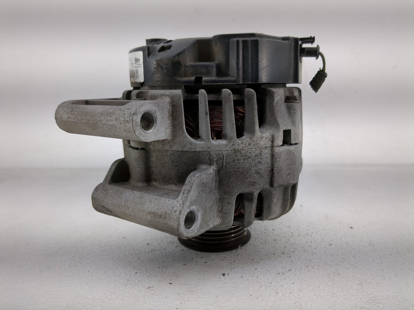 2010-2017 Chevrolet Equinox Alternator Replacement Generator Charging Assembly Engine OEM P/N:13588328 Fits OEM Used Auto Pa