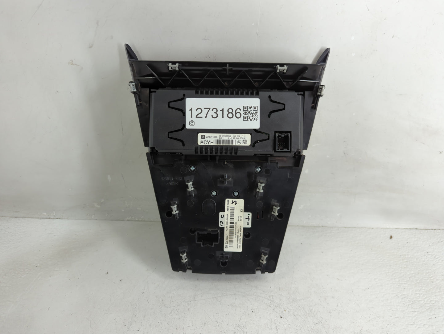 2012-2015 Chevrolet Equinox Radio Control Panel - Oemusedautoparts1.com