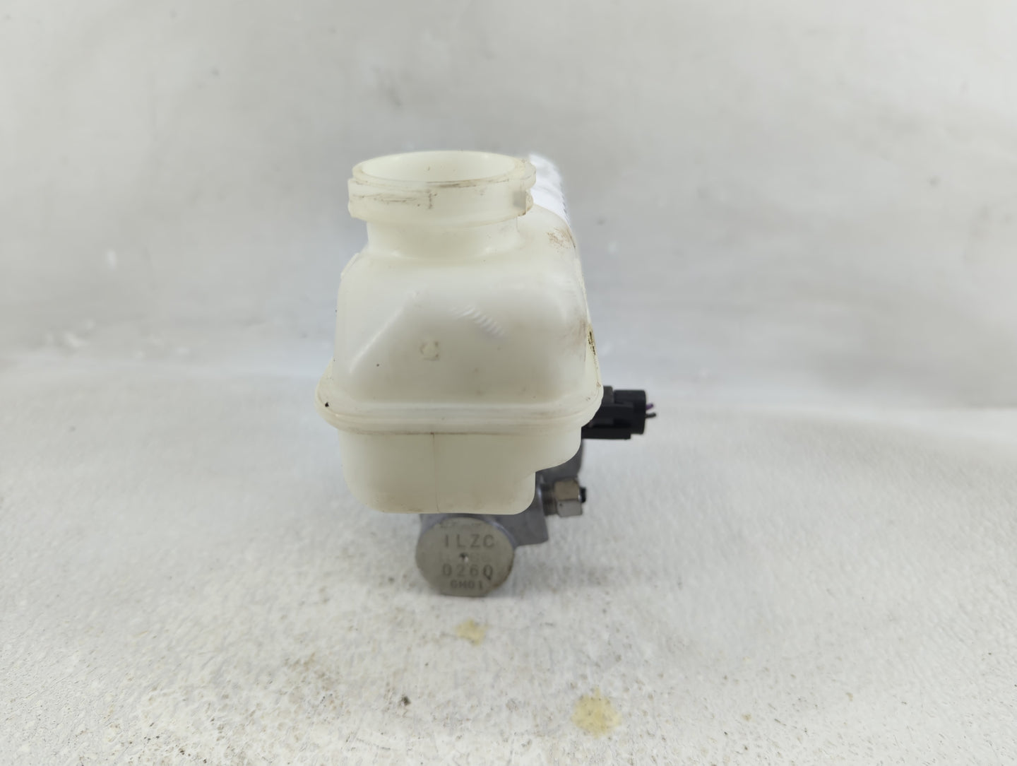 2011-2017 Chevrolet Equinox Brake Master Cylinder - Oemusedautoparts1.com
