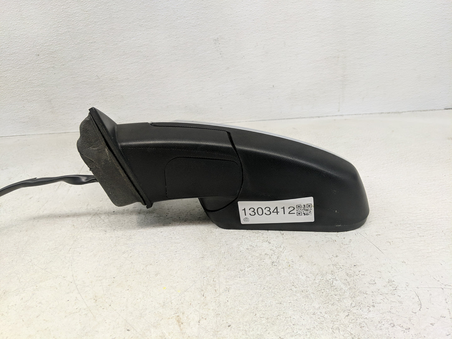 2014 Chevrolet Equinox Driver Side View Mirror - Left Door Mirror OEM Used - Oemusedautoparts1.com