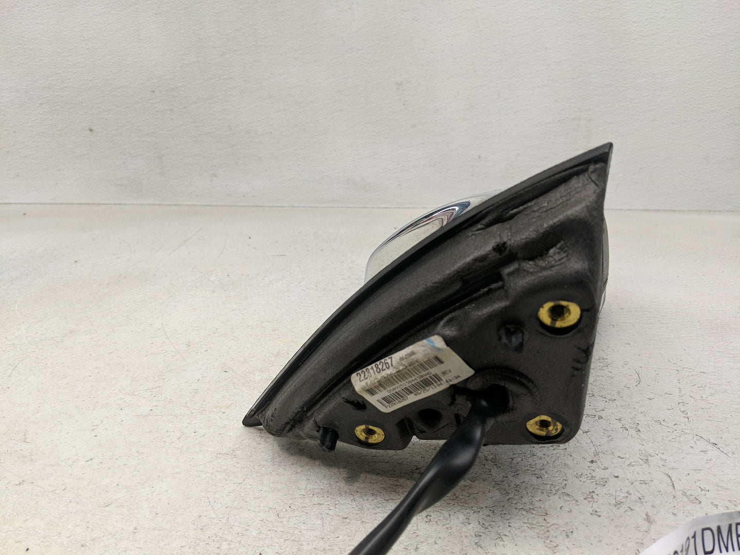 2014 Chevrolet Equinox Driver Side View Mirror - Left Door Mirror OEM Used - Oemusedautoparts1.com