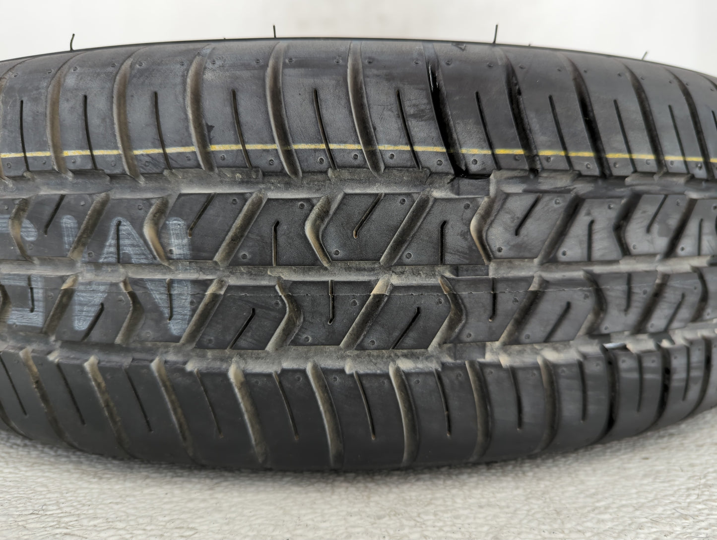 2010-2017 Chevrolet Equinox Spare Donut Tire Wheel Rim Oem - Oemusedautoparts1.com