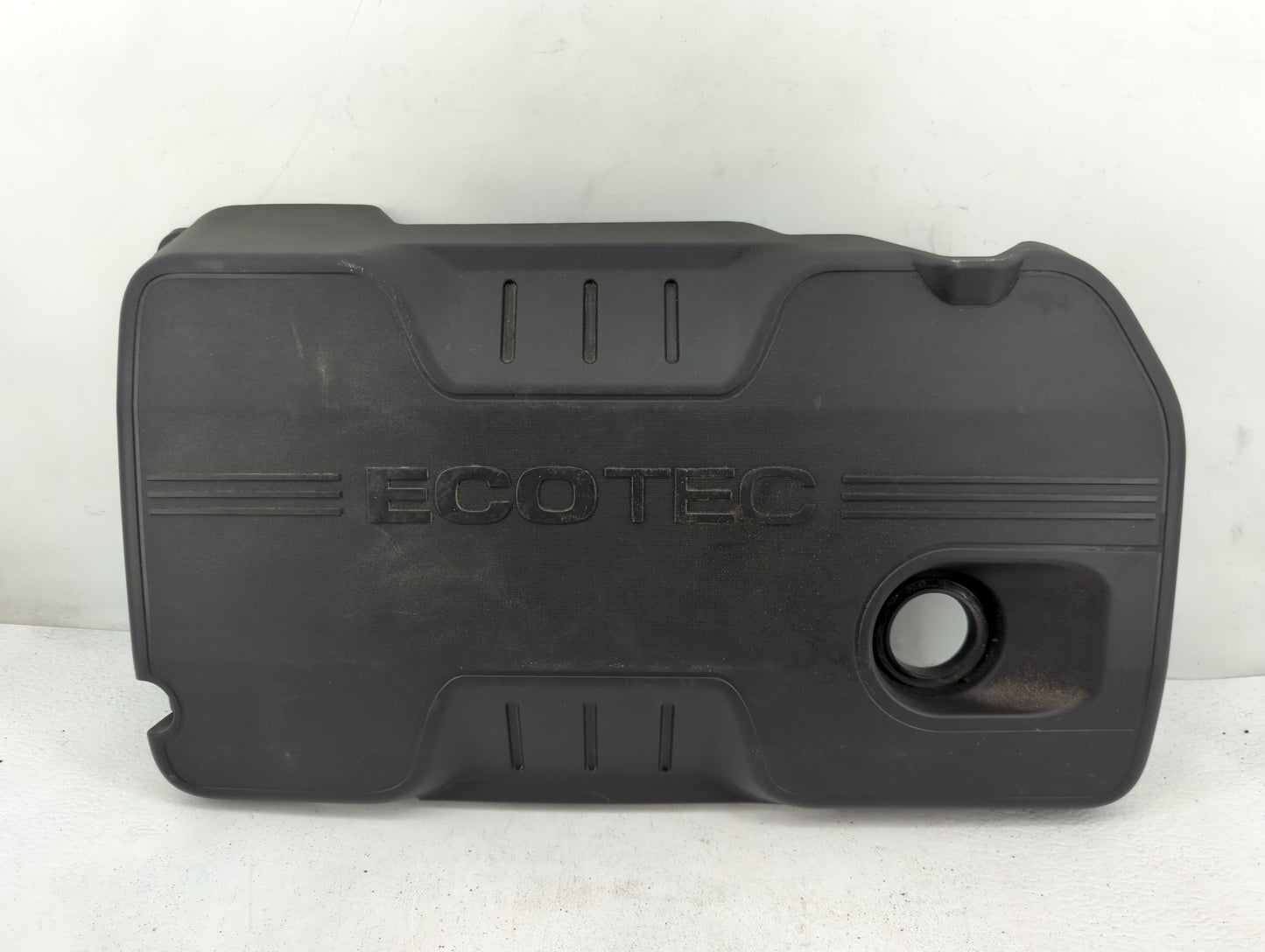 2014 Chevrolet Equinox Engine Cover - Oemusedautoparts1.com