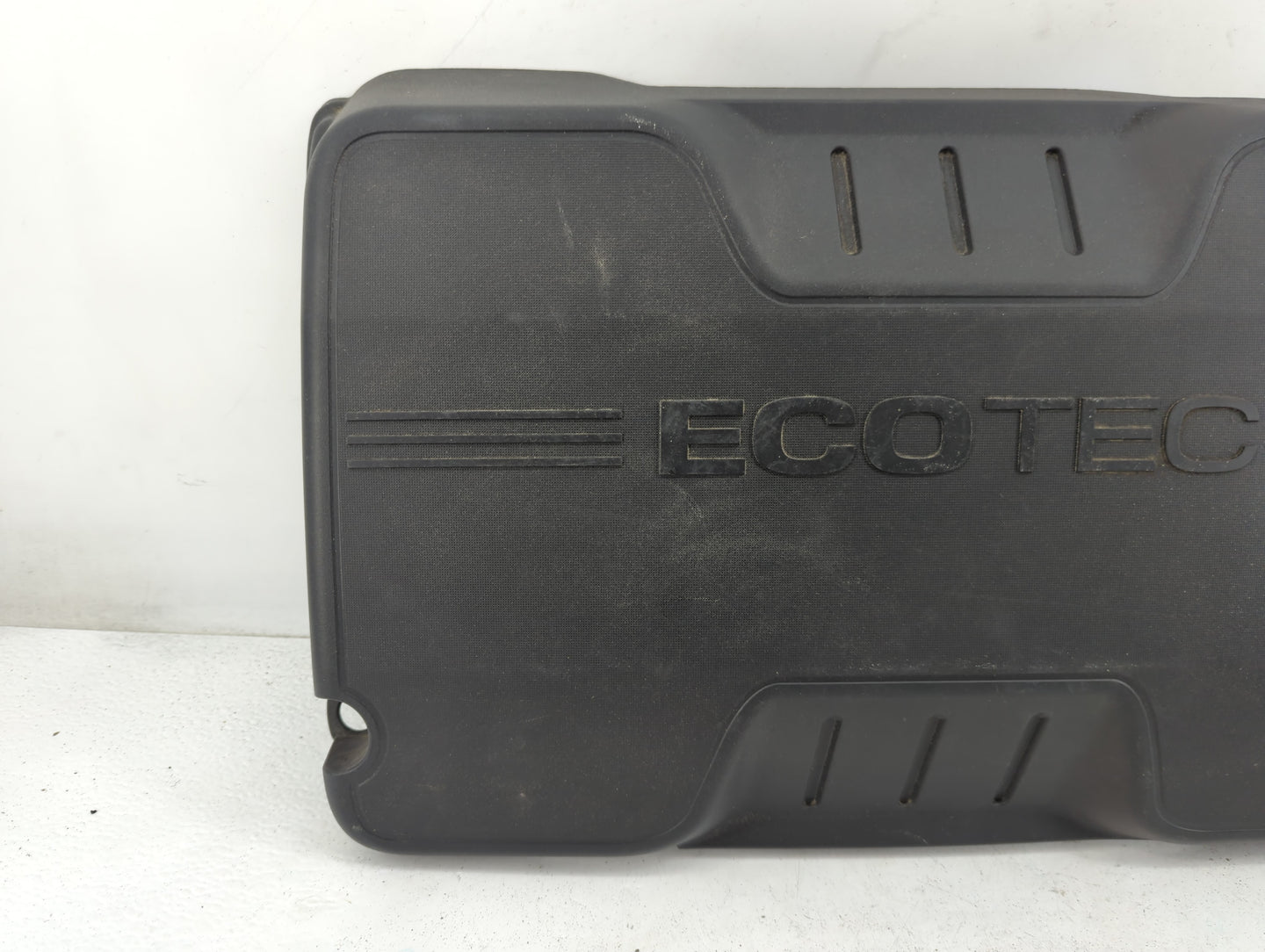 2014 Chevrolet Equinox Engine Cover - Oemusedautoparts1.com