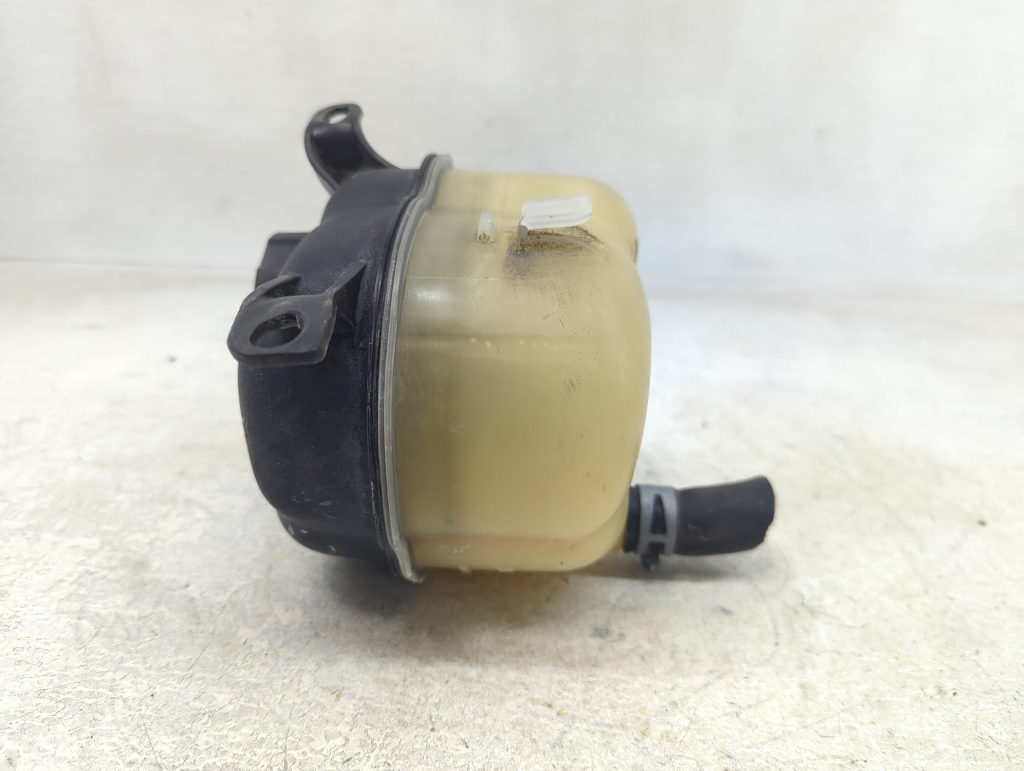 2010 Chevrolet Equinox Radiator Coolant Overflow Expansion Tank Bottle 1390000 - Oemusedautoparts1.com