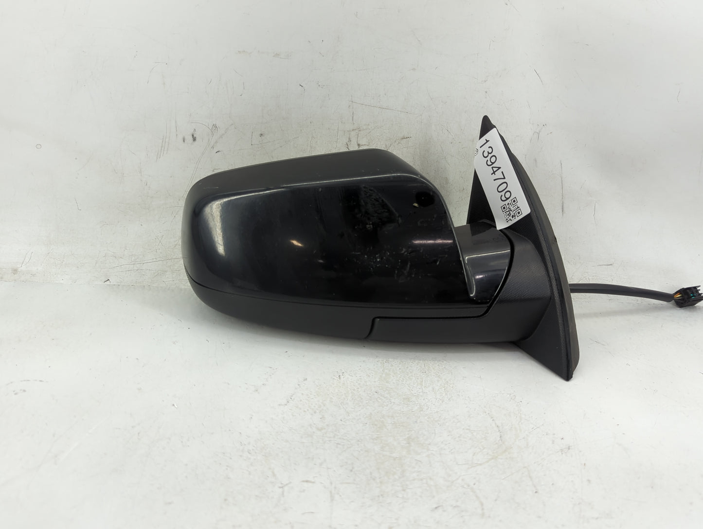 2011-2014 Chevrolet Equinox Passenger Side View Mirror - Right Door Mirror OEM Used - Oemusedautoparts1.com