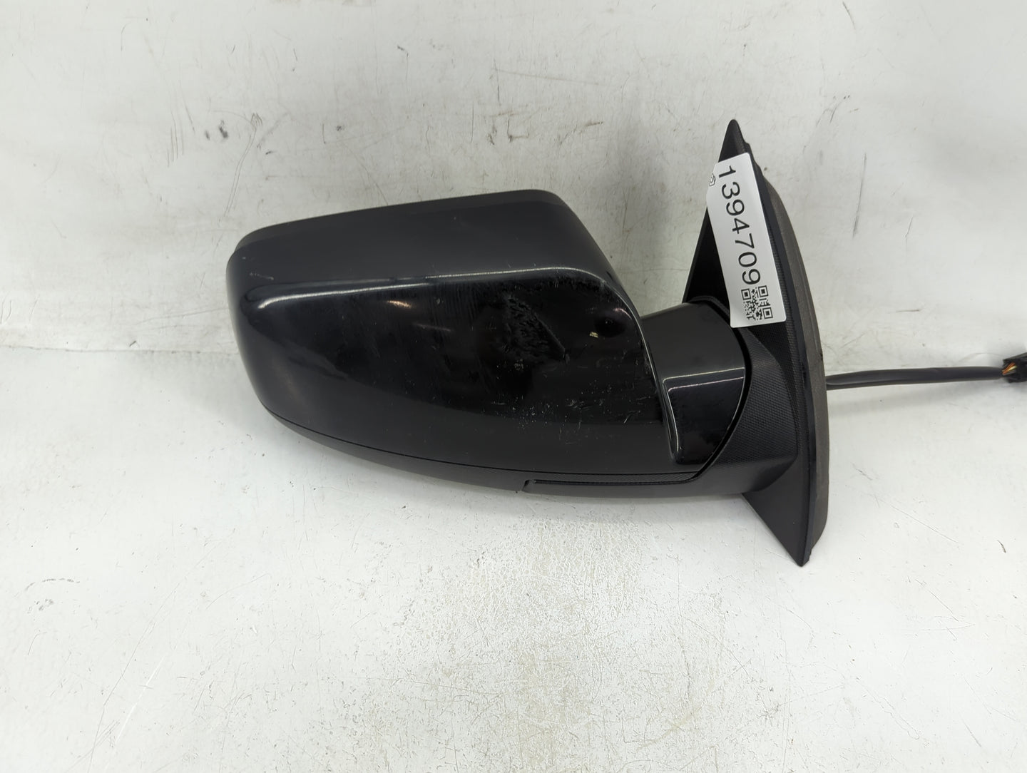 2011-2014 Chevrolet Equinox Passenger Side View Mirror - Right Door Mirror OEM Used - Oemusedautoparts1.com