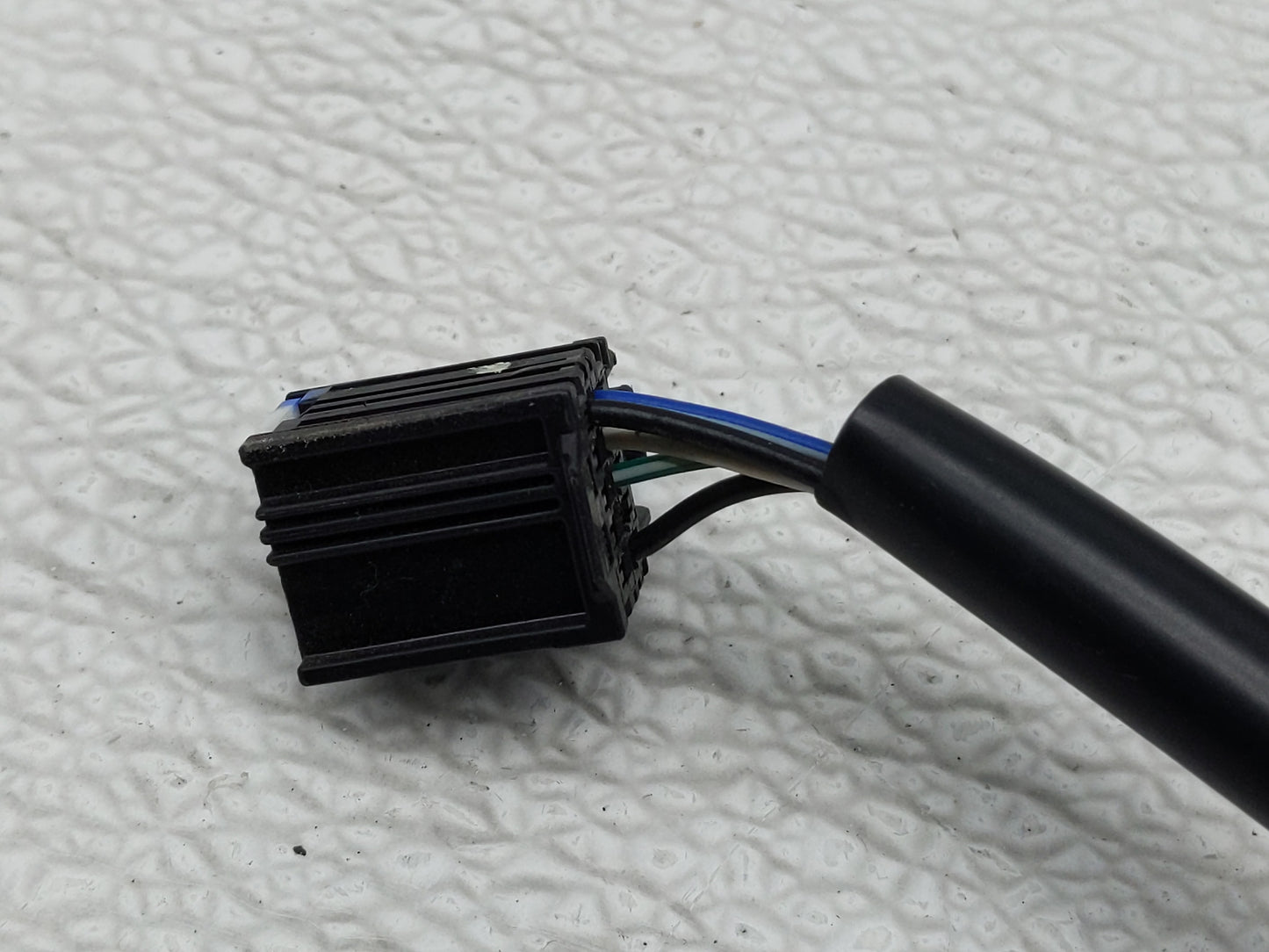 2011-2014 Chevrolet Equinox Driver Side View Mirror - Left Door Mirror OEM Used - Oemusedautoparts1.com