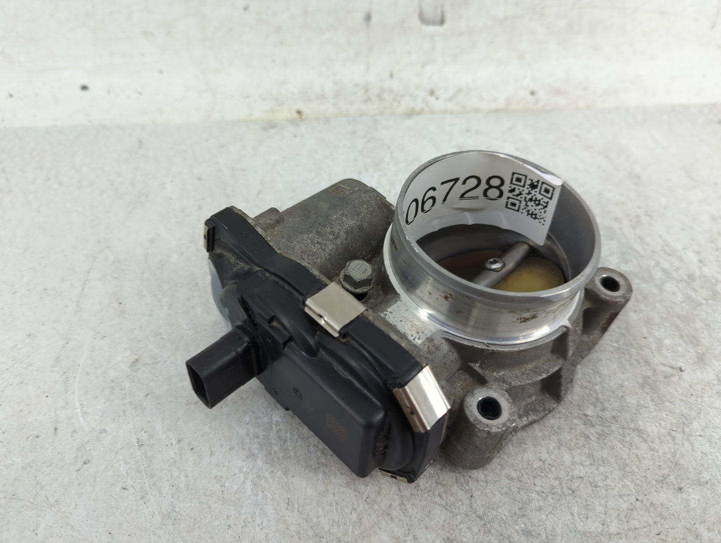 2012-2015 Chevrolet Equinox Throttle Body P/N:12632101CA Fits Fits 2012 2013 2014 2015 OEM Used Auto Parts - Oemusedautopart