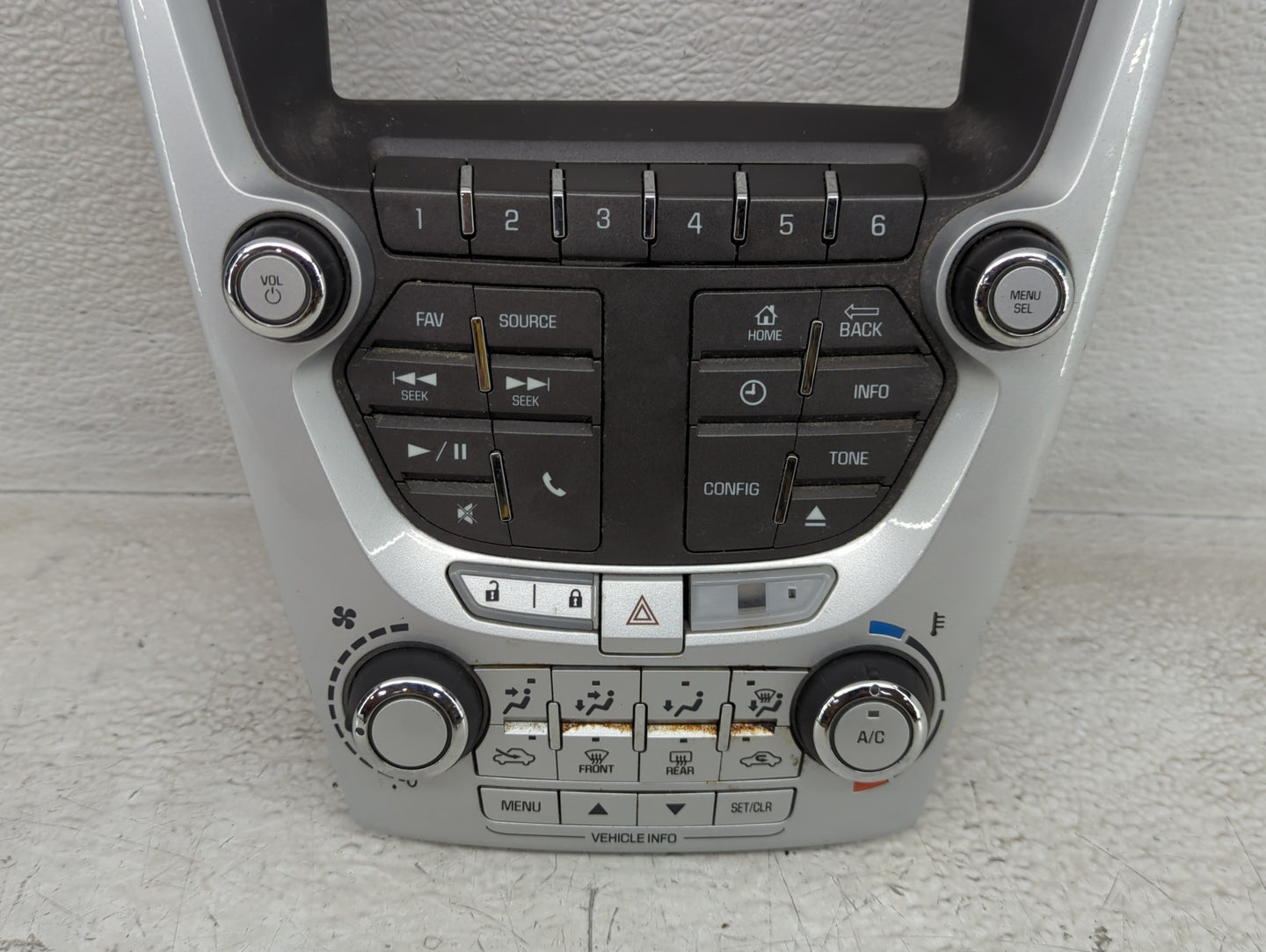 2012-2015 Chevrolet Equinox Radio Control Panel - Oemusedautoparts1.com