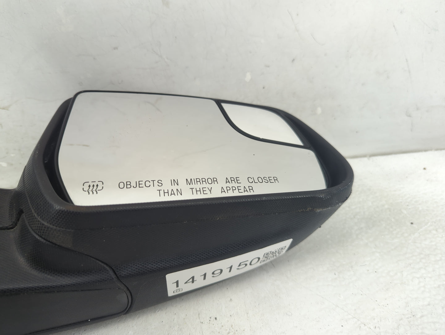 2011-2014 Chevrolet Equinox Passenger Side View Mirror - Right Door Mirror OEM Used - Oemusedautoparts1.com