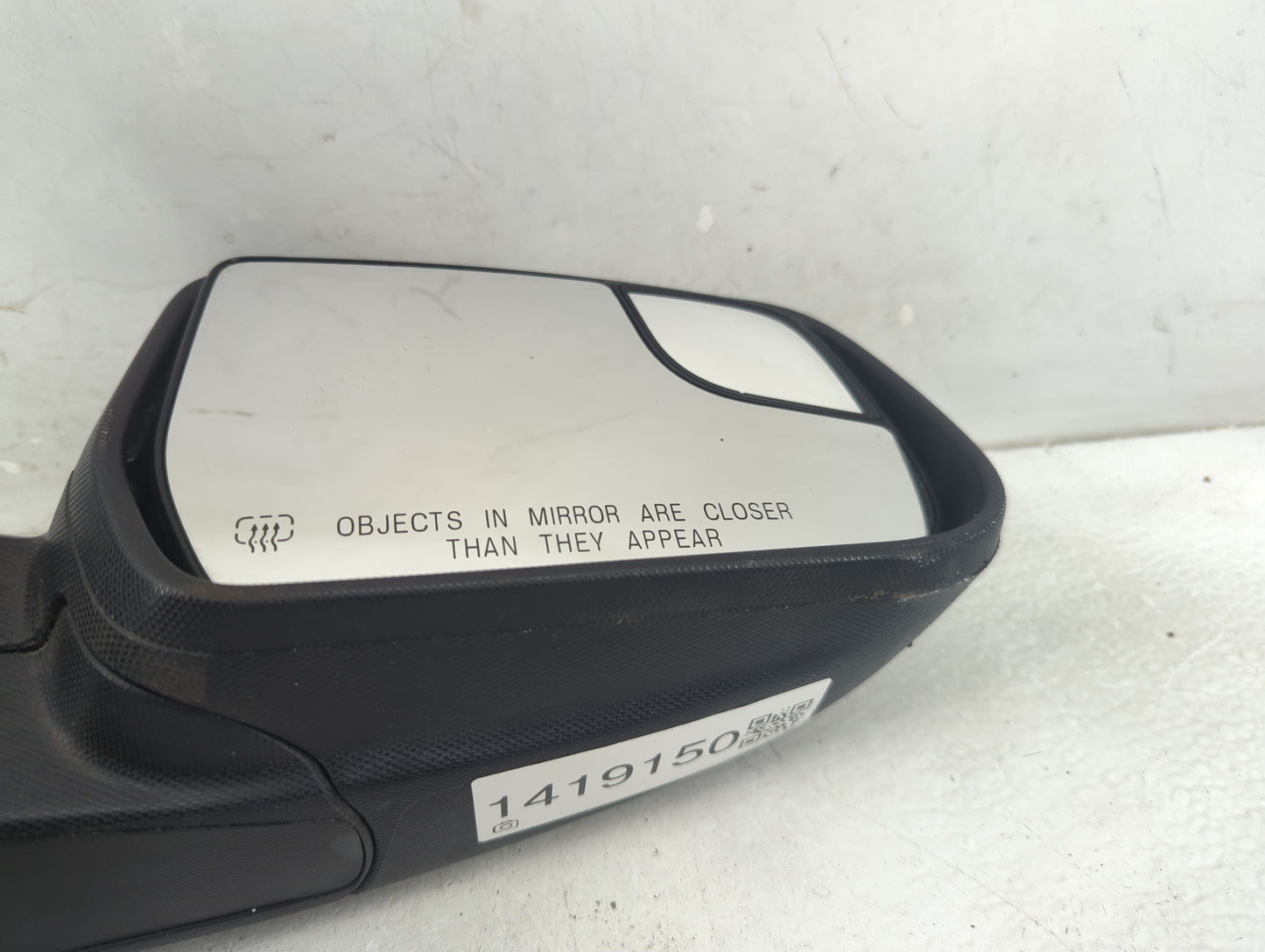 2011-2014 Chevrolet Equinox Passenger Side View Mirror - Right Door Mirror OEM Used - Oemusedautoparts1.com