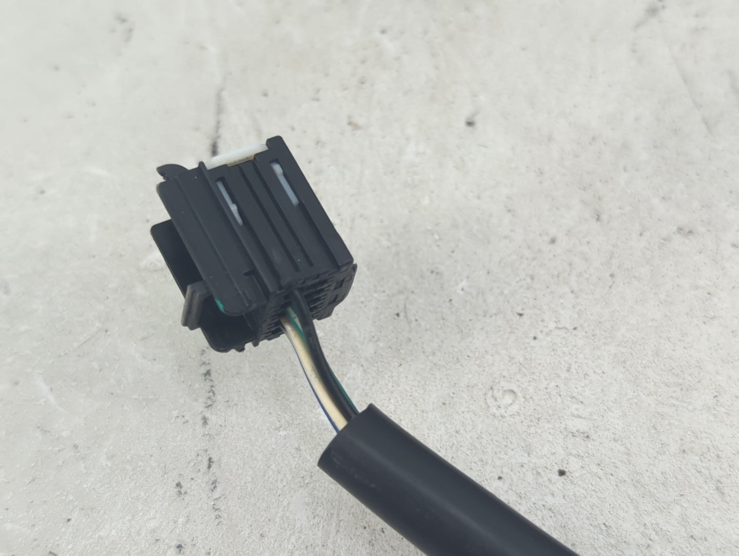 2011-2014 Chevrolet Equinox Driver Side View Mirror - Left Door Mirror OEM Used - Oemusedautoparts1.com