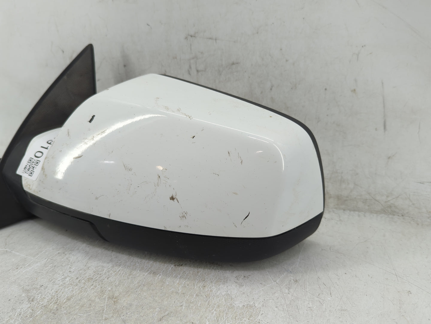 2011-2014 Chevrolet Equinox Driver Side View Mirror - Left Door Mirror OEM Used - Oemusedautoparts1.com