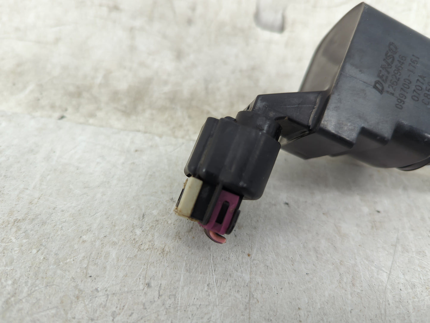 Chevrolet Equinox Emission Control Module 12629646|099700-1761 - Oemusedautoparts1.com