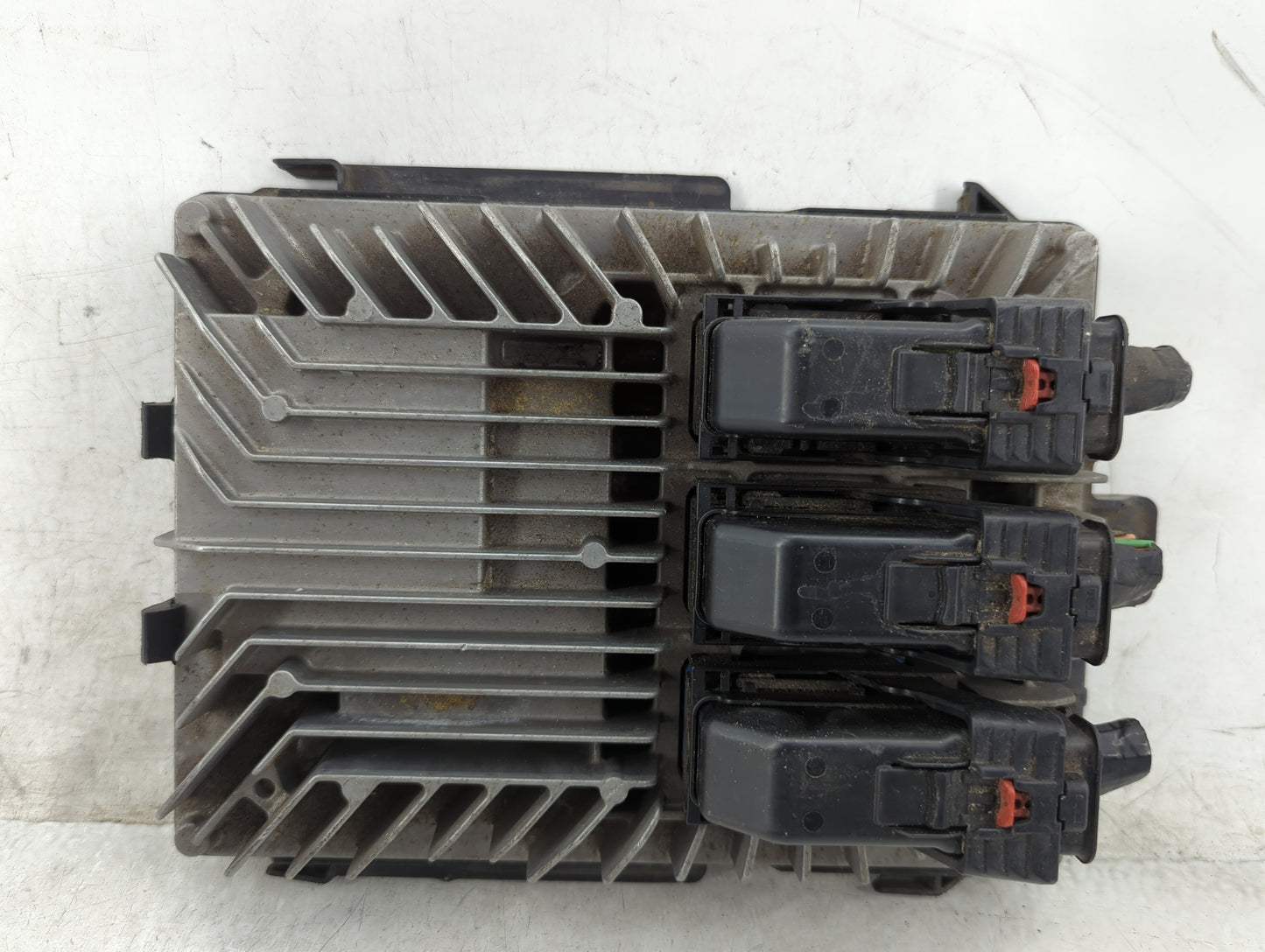 2013-2016 Chevrolet Equinox PCM Engine Control Computer ECU ECM PCU OEM P/N:77522516 Fits Fits 2013 2014 2015 2016 OEM Used 