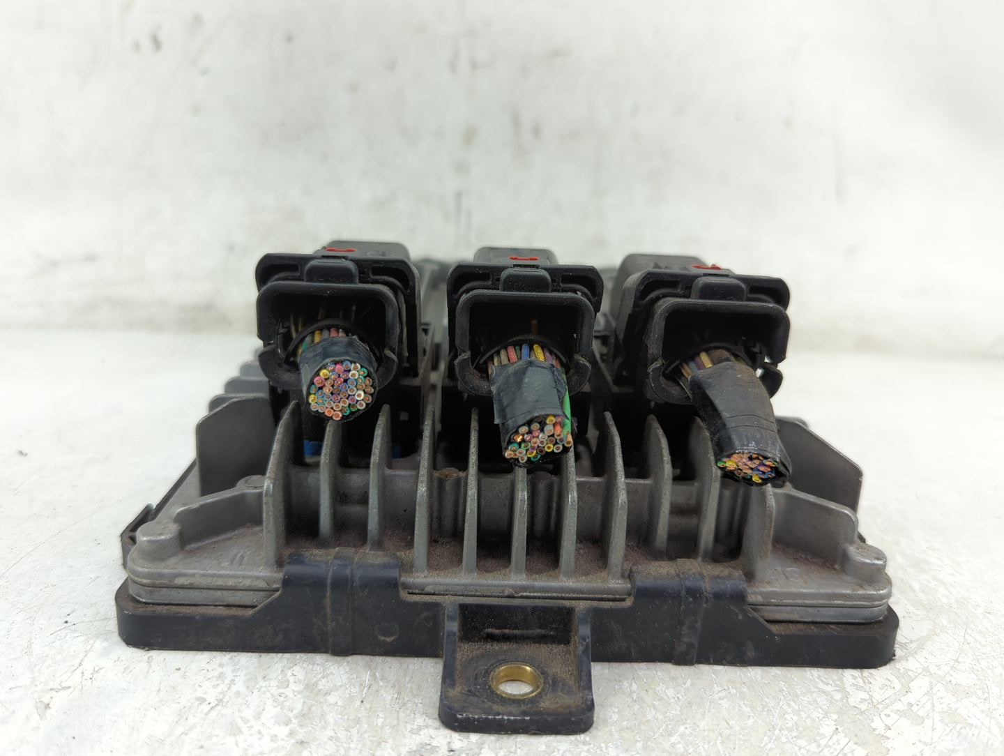 2013-2016 Chevrolet Equinox PCM Engine Control Computer ECU ECM PCU OEM P/N:77522516 Fits Fits 2013 2014 2015 2016 OEM Used 