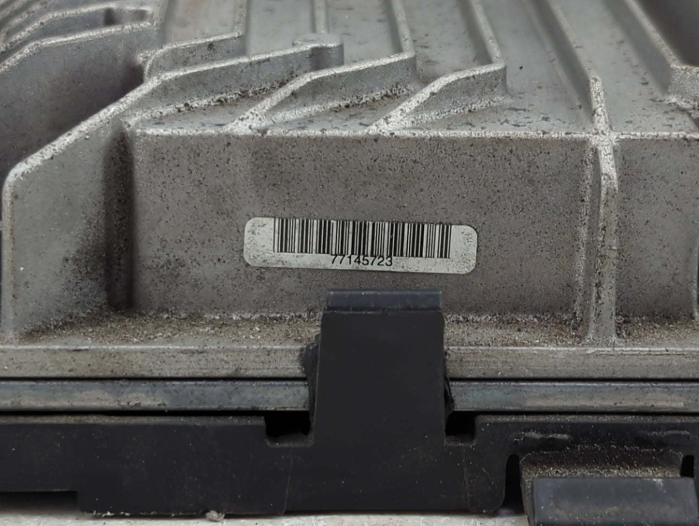 2013-2016 Chevrolet Equinox PCM Engine Control Computer ECU ECM PCU OEM P/N:12668872 Fits Fits 2013 2014 2015 2016 OEM Used 