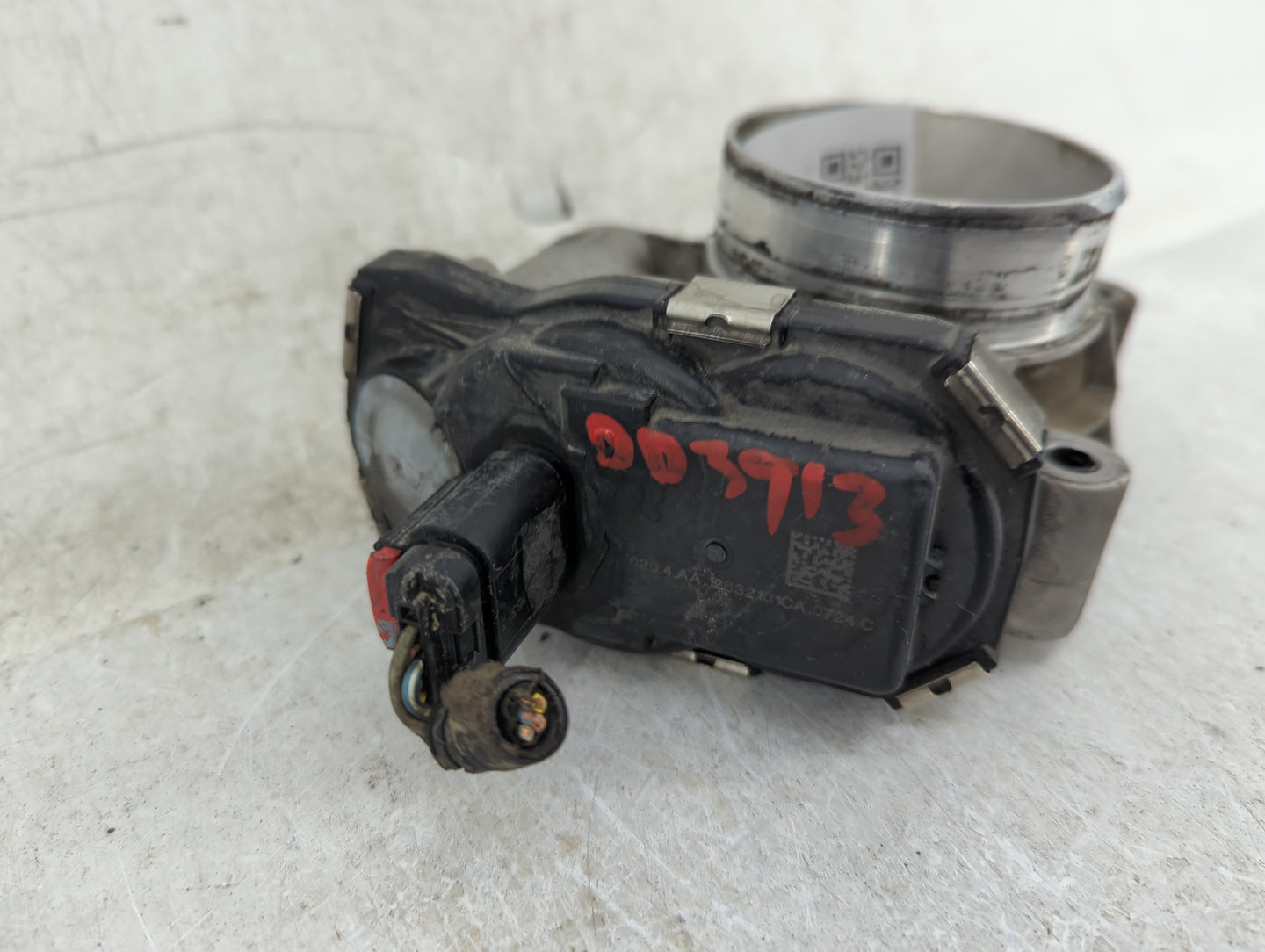 2012-2015 Chevrolet Equinox Throttle Body P/N:12632101CA Fits Fits 2012 2013 2014 2015 OEM Used Auto Parts - Oemusedautopart