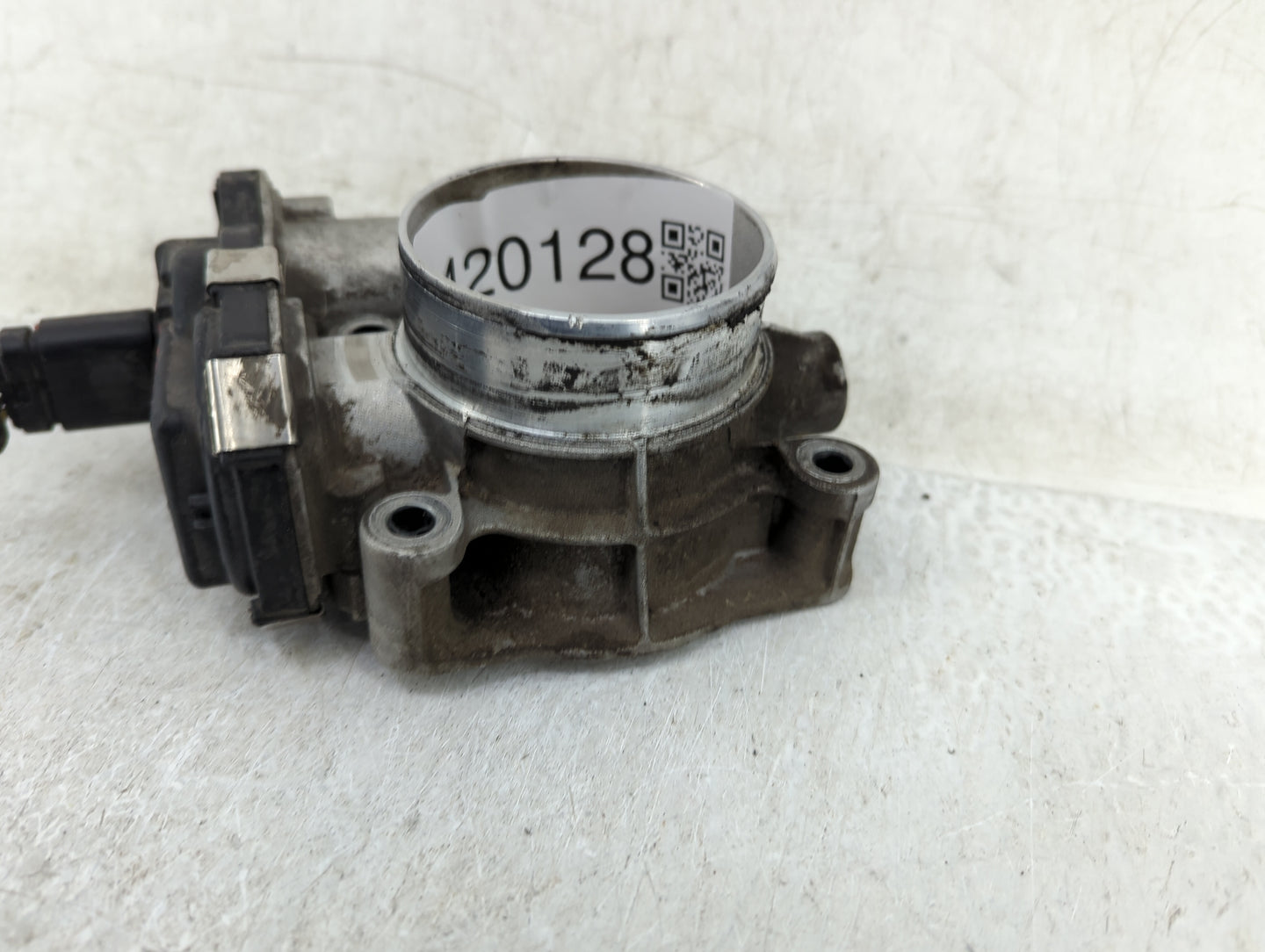 2012-2015 Chevrolet Equinox Throttle Body P/N:12632101CA Fits Fits 2012 2013 2014 2015 OEM Used Auto Parts - Oemusedautopart