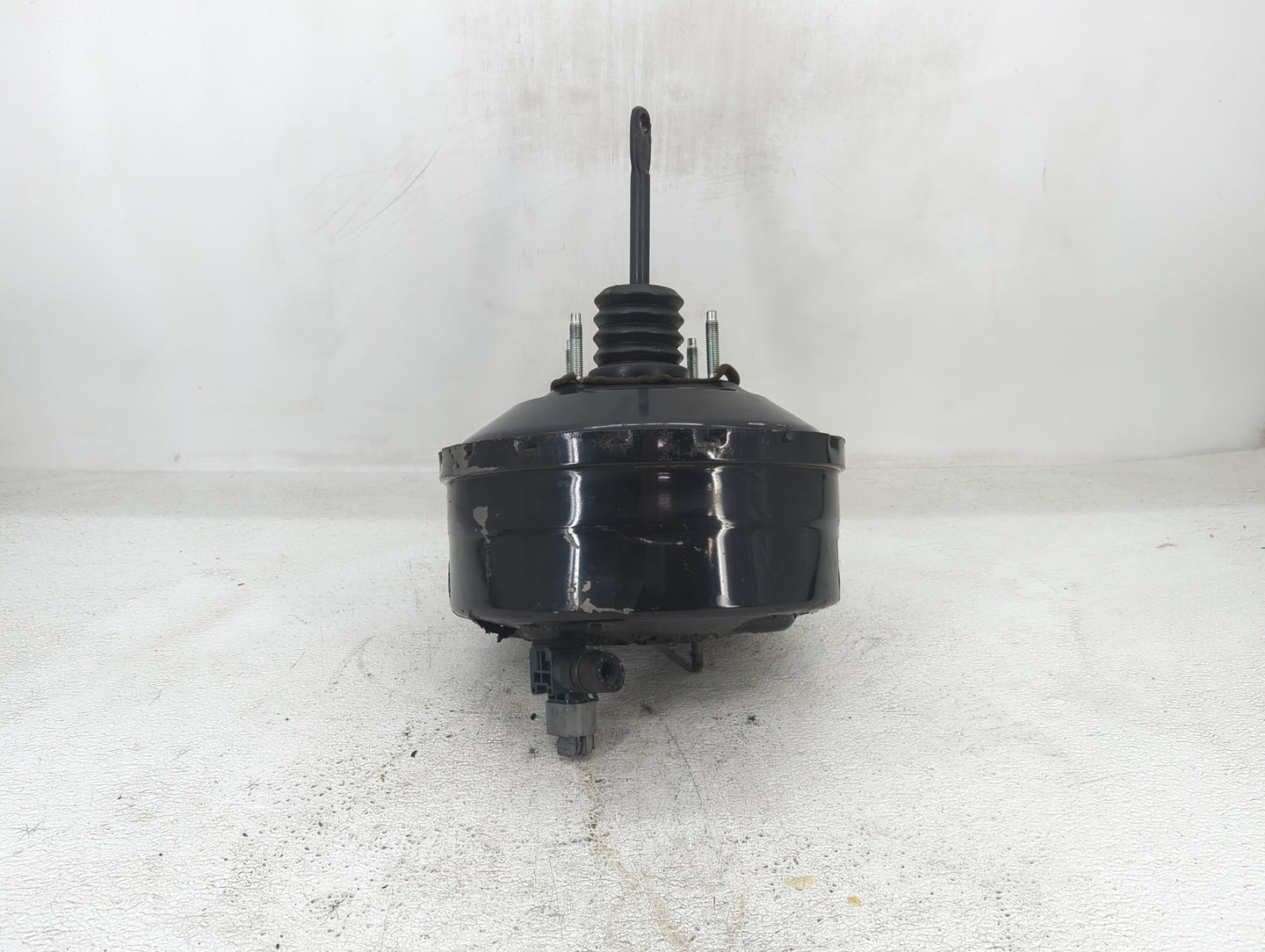 2010-2017 Chevrolet Equinox Power Brake Booster Oem 1422770 - Oemusedautoparts1.com