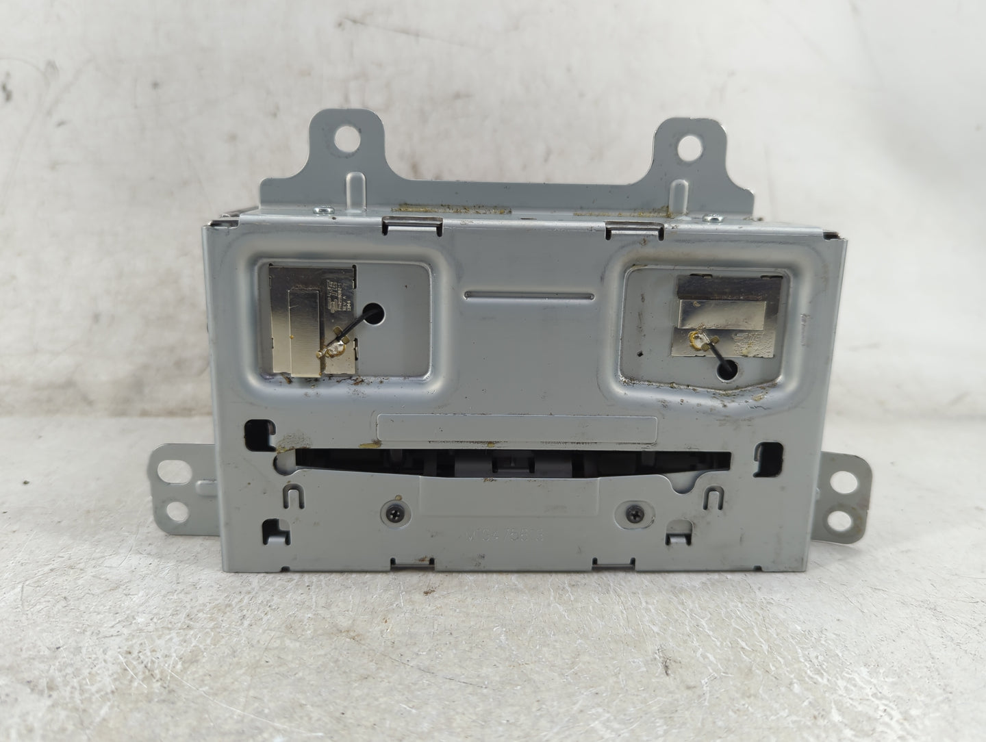 2014 Chevrolet Equinox Radio AM FM Cd Player Receiver Replacement P/N:23206821 Fits OEM Used Auto Parts - Oemusedautoparts1.