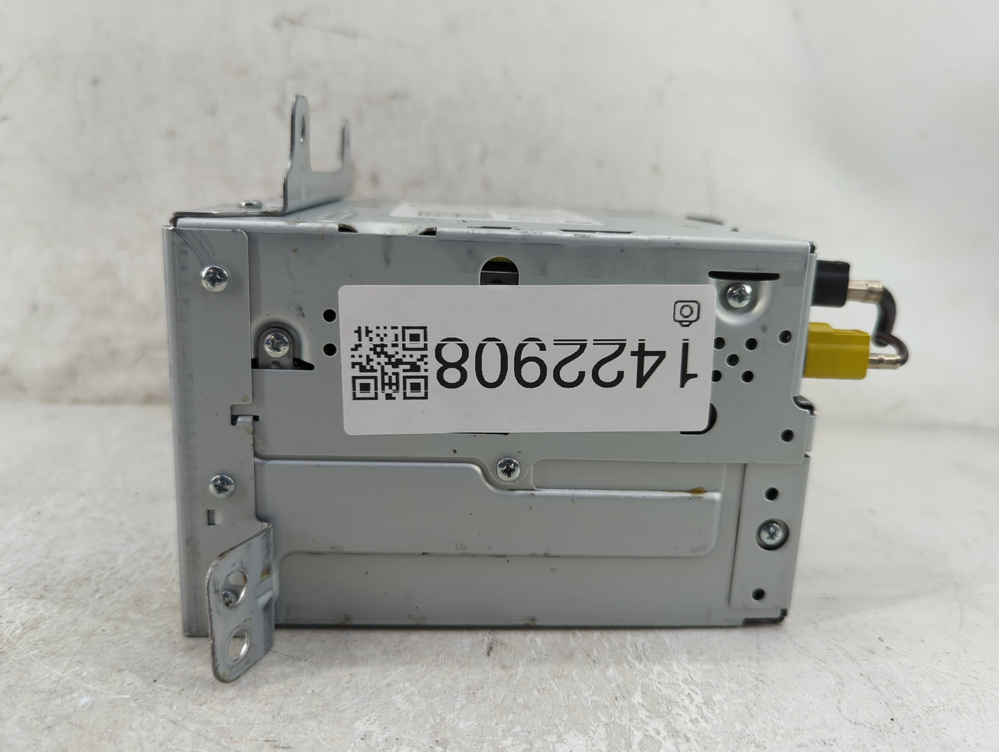 2014 Chevrolet Equinox Radio AM FM Cd Player Receiver Replacement P/N:23206821 Fits OEM Used Auto Parts - Oemusedautoparts1.