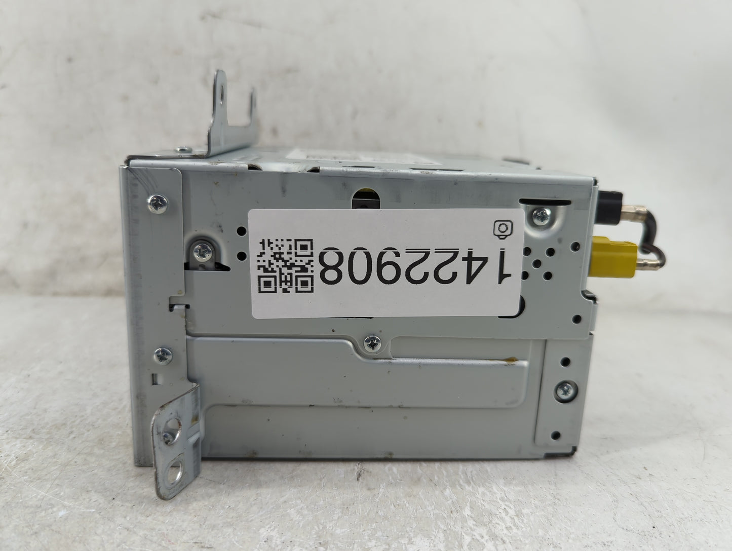 2014 Chevrolet Equinox Radio AM FM Cd Player Receiver Replacement P/N:23206821 Fits OEM Used Auto Parts - Oemusedautoparts1.
