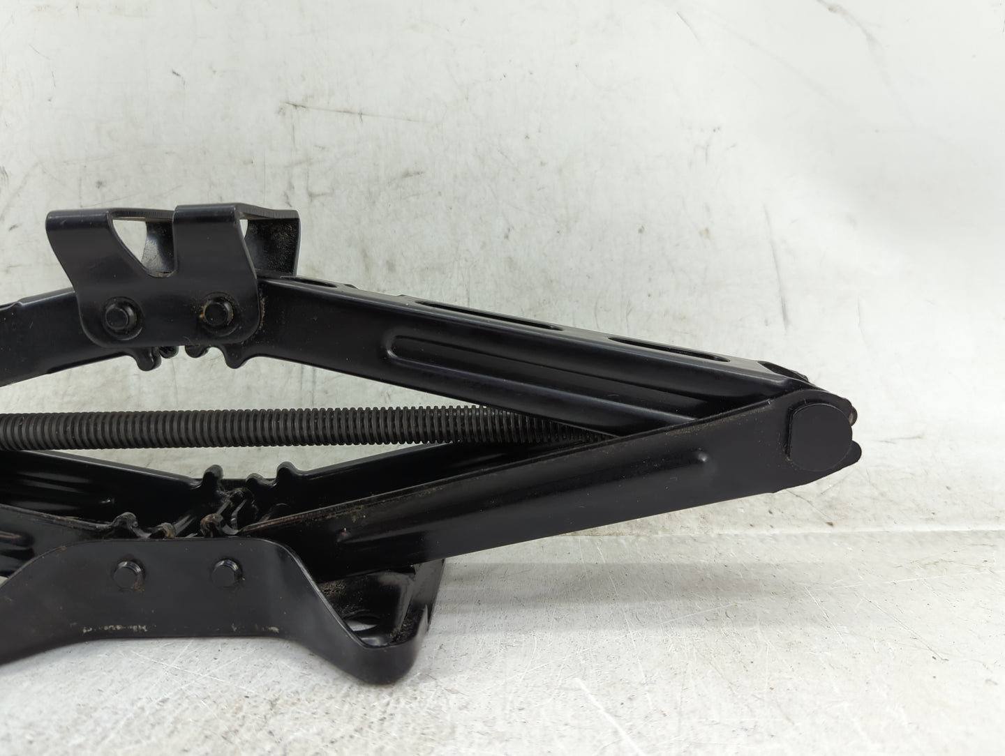 2014 Chevrolet Equinox Spare Scissor Car Jack - Oemusedautoparts1.com