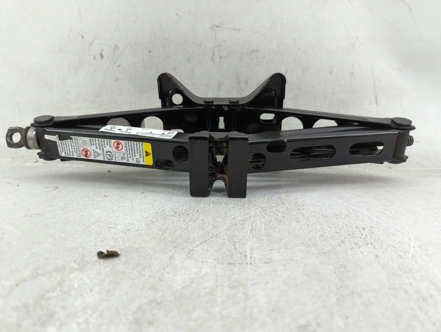 2014 Chevrolet Equinox Spare Scissor Car Jack - Oemusedautoparts1.com