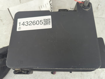 2013-2015 Chevrolet Equinox Fusebox Fuse Box Panel Relay Module P/N:PA66-GF14 Fits Fits 2013 2014 2015 OEM Used Auto Parts -