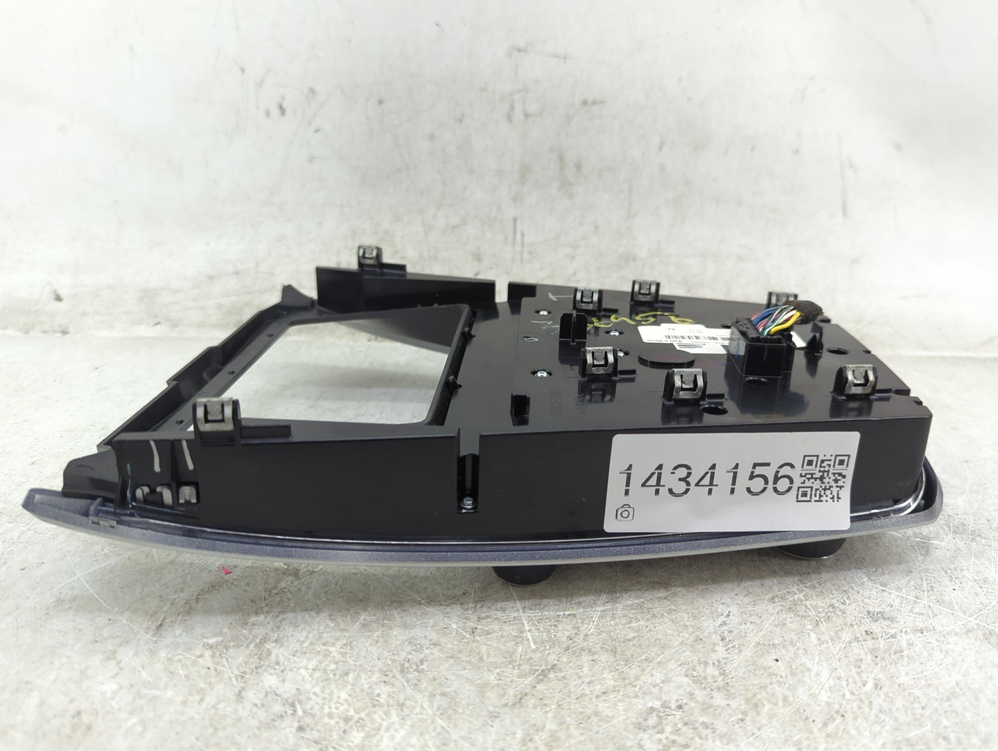 2012-2015 Chevrolet Equinox Radio Control Panel Silver - Oemusedautoparts1.com