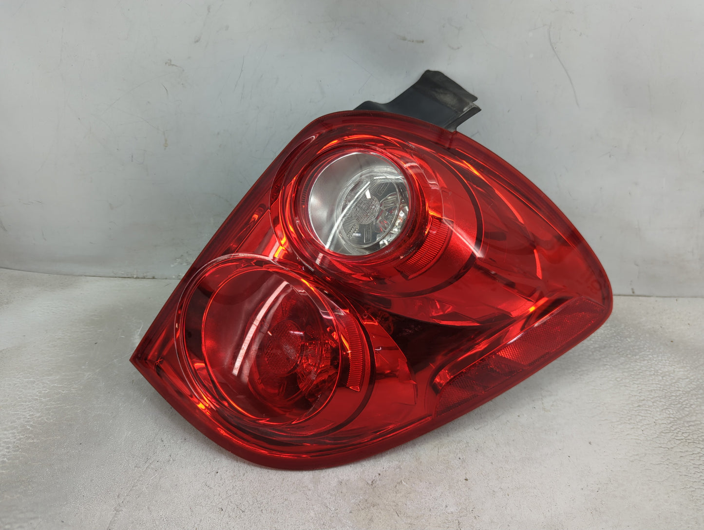 2010-2015 Chevrolet Equinox Tail Light Assembly Passenger Right OEM Fits Fits 2010 2011 2012 2013 2014 2015 OEM Used Auto Pa