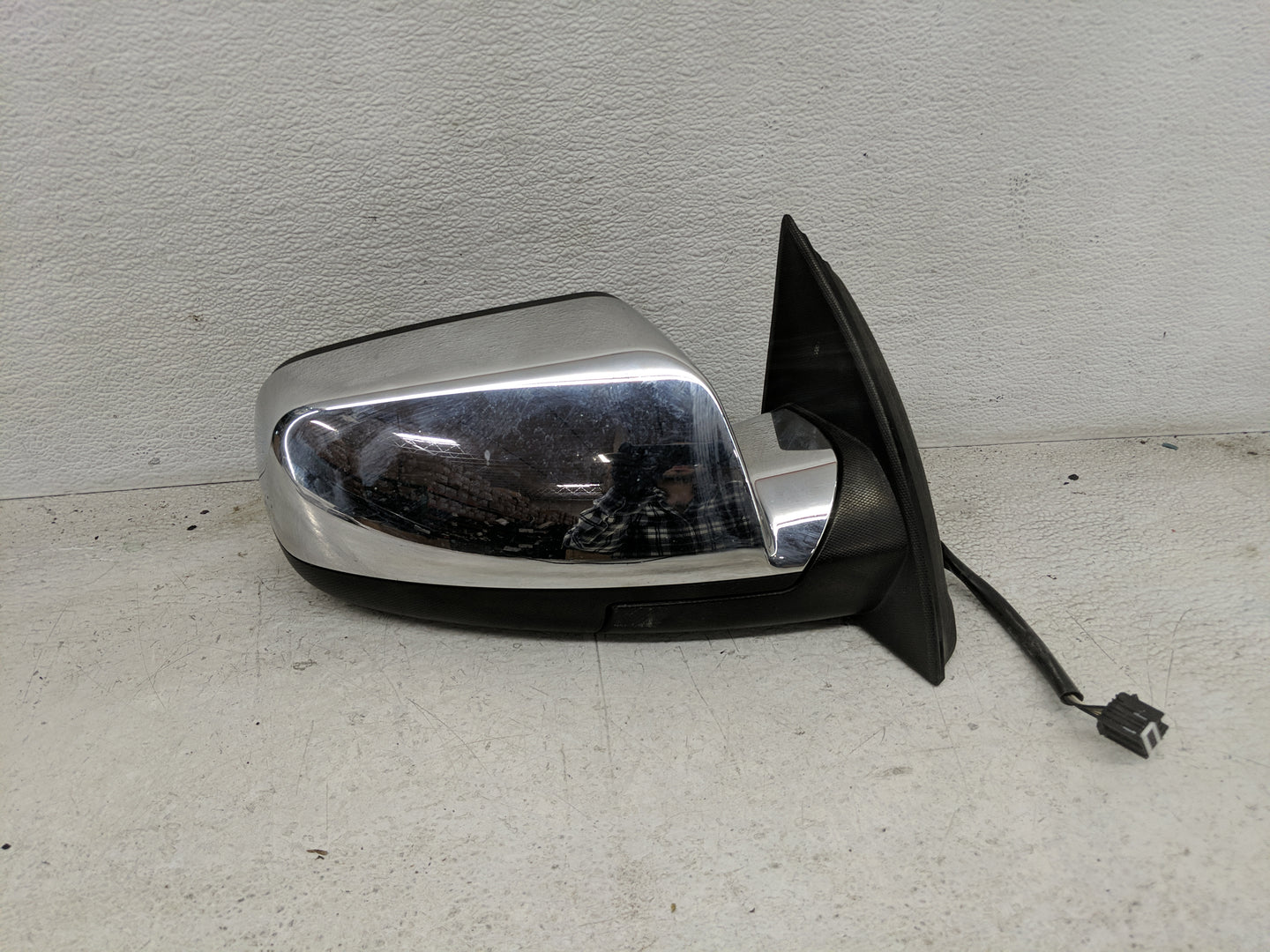 2014 Chevrolet Equinox Passenger Side View Mirror - Right Door Mirror OEM Used - Oemusedautoparts1.com
