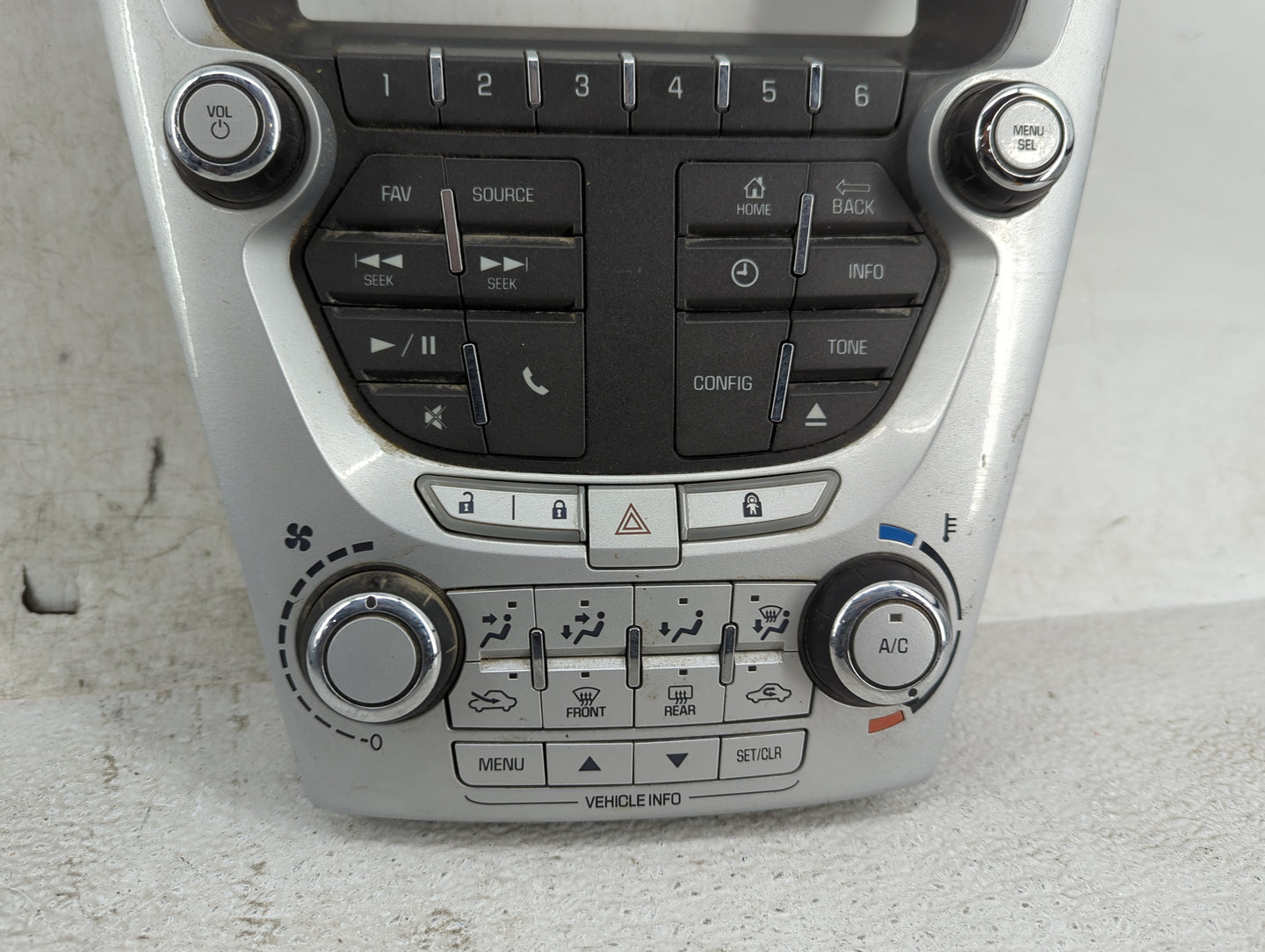 2012-2015 Chevrolet Equinox Radio Control Panel - Oemusedautoparts1.com