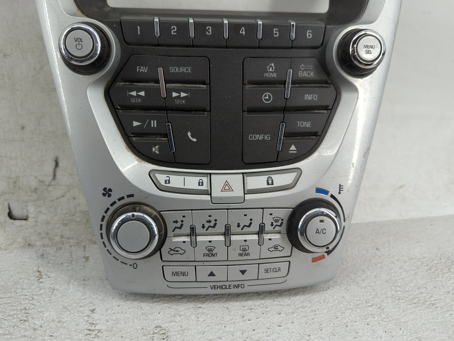2012-2015 Chevrolet Equinox Radio Control Panel - Oemusedautoparts1.com