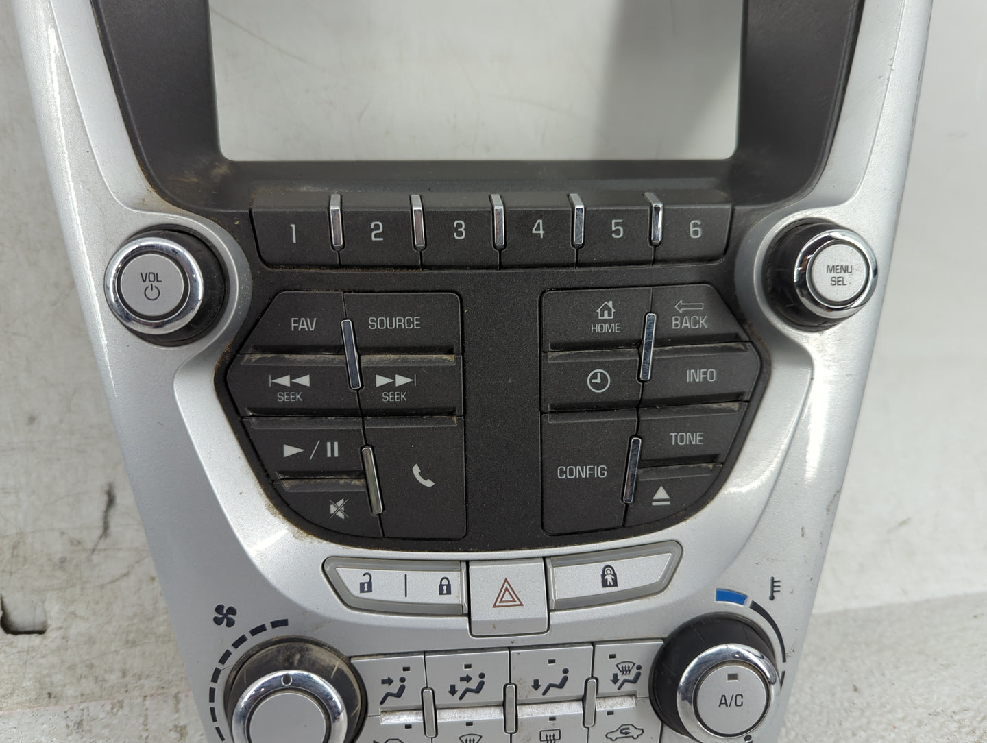2012-2015 Chevrolet Equinox Radio Control Panel - Oemusedautoparts1.com