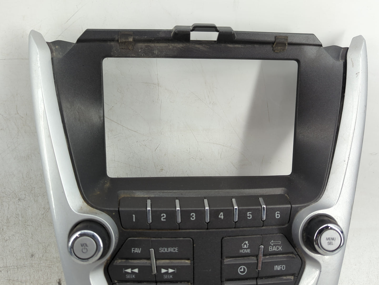 2012-2015 Chevrolet Equinox Radio Control Panel - Oemusedautoparts1.com