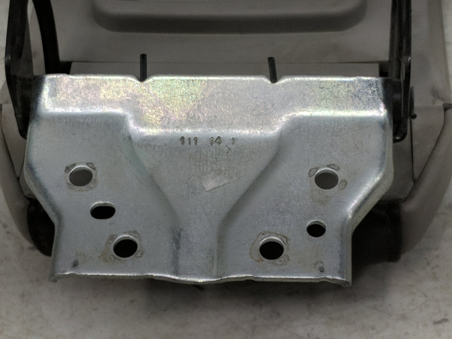 2014 Chevrolet Equinox Center Console Armrest Cover Lid Fits OEM Used Auto Parts - Oemusedautoparts1.com